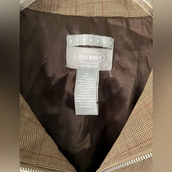 Old Navy Size XL Brown/Red Lined Outerwear Jacket. - Picture 2 of 15